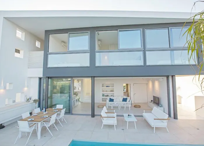 White Pearl 7 * Protaras