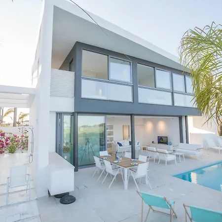 White Pearl 7 * Protaras