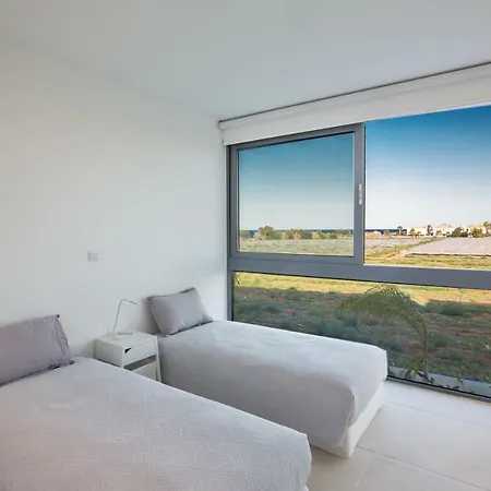 White Pearl 7 * Protaras