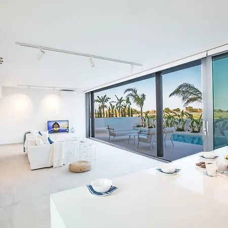 White Pearl 7 * Protaras