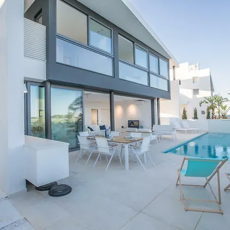 Villa White Pearl 7 *