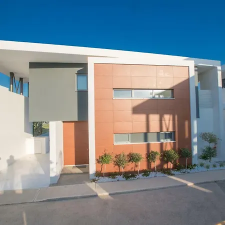 White Pearl 7 Protaras